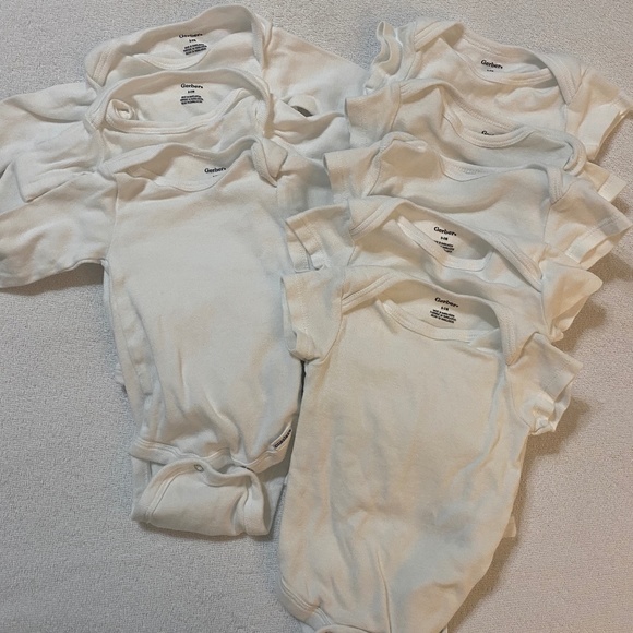 Gerber Baby 8-Pack White Short & Long Sleeve Onesies Bodysuit Set - Picture 1 of 1